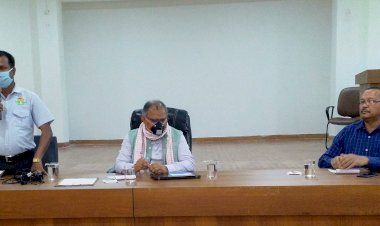 দেশীয় আৰু বিলাতী সুৰাৰ দাম ২৫ শতাংশ বৃদ্ধিৰ সিদ্ধান্ত