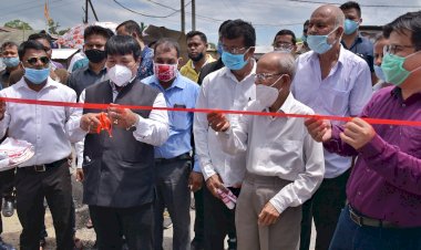 বোকাখাত পৌৰসভাৰ এলানি বিভাগীয় আঁচনিৰ আনুষ্ঠানিক শুভাৰম্ভ কৰে মন্ত্ৰী অতুল বৰাই  :