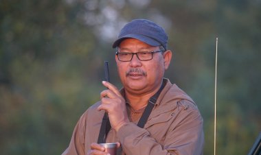 কাজিৰঙাৰ ডি এফ অ' ৰমেশ কুমাৰ গগৈলৈ মুখ্যমন্ত্ৰীৰ কৰ্মশ্ৰী পুৰস্কাৰ :