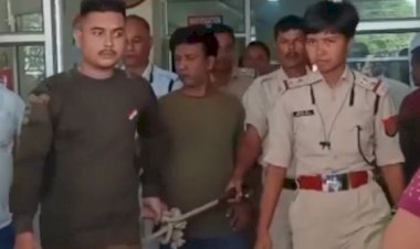 বোকাখাতৰ পাপৰি শইকীয়া গাংগুলীৰ হত্যাকাণ্ডৰ অভিযুক্ত মানস গাংগুলীৰ আত্মসমৰ্পন  :