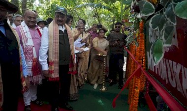 ২০২৩ - ২৪ পৰ্যটন বৰ্ষৰ বাবে মুকলি হ'ল কাজিৰঙা ৰাষ্ট্ৰীয় উদ্যান : কঁহৰাৰ মিহিমুখত ফিটা কাটি পৰ্যটকৰ বাবে মুকলি কৰে বন মন্ত্ৰী চন্দ্ৰমোহন পাটোৱাৰীয়ে  :