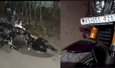 বোকাখাতত শিক্ষকক গুলীয়াই মটৰচাইকেল লৈ যোৱা ঘটনাৰ পিচত বোকাখাত আৰক্ষীৰ অভিযান : শিক্ষক উদয় চাংমাইৰ মটৰ চাইকেলৰ লগতে দুৰ্বৃত্তই ব্যৱহাৰ কৰা এখন মটৰচাইকেল আৰু এজনক আটক  :