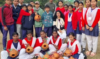 গিৰিমল্লিকা শইকীয়াইৰ নেতৃত্বত চৰাই বান্ধৱ নামৰ গোটৰ উদ্যোগত বনগাওঁৰ চ'লা উচ্চ মাধ্যমিক বিদ্যালয়ত চৰাইৰ বাবে  কৃত্ৰিম বাহ সংস্থাপন :