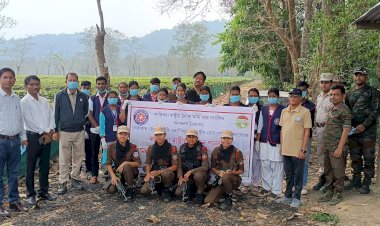 কাজিৰঙাৰ পানবাৰী এনিমেল কৰিডৰত জে ডি এছ জি মহাবিদ্যালয়ৰ ছাত্ৰ ছাত্ৰীৰ আৱৰ্জনা পৰিস্কাৰ অভিযান ⦂