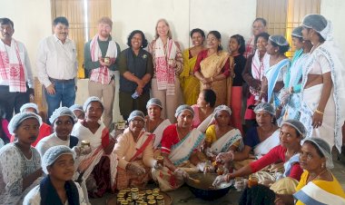 বোকাখাতৰ বৰভেটা গাওঁত ৰাষ্ট্ৰ সংঘৰ পৰিৱেশ কাৰ্যসুচীৰ জৈৱবৈচিত্ৰ বিভাগৰ সঞ্চালক চুচান গাৰ্ডেনাৰ ⦂