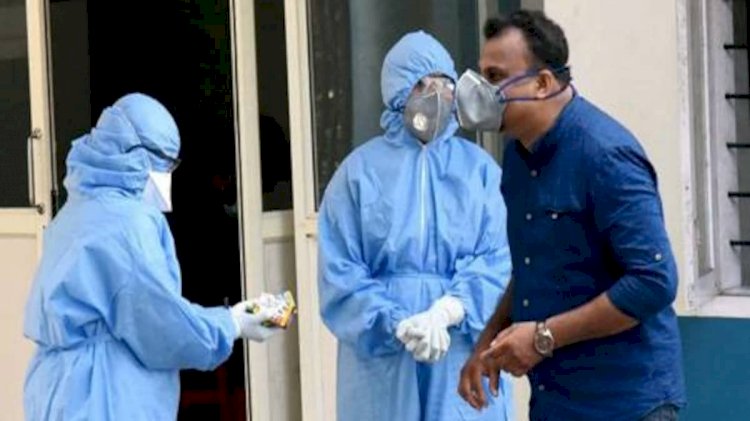 কৰ’ণা আক্ৰান্ত ৰোগীক শুশ্ৰূষা কৰি দেশৰ প্ৰায় ৫০ গৰাকী স্বাস্থ্য কৰ্মী আক্ৰান্ত হৈছে কৰ’ণাত !