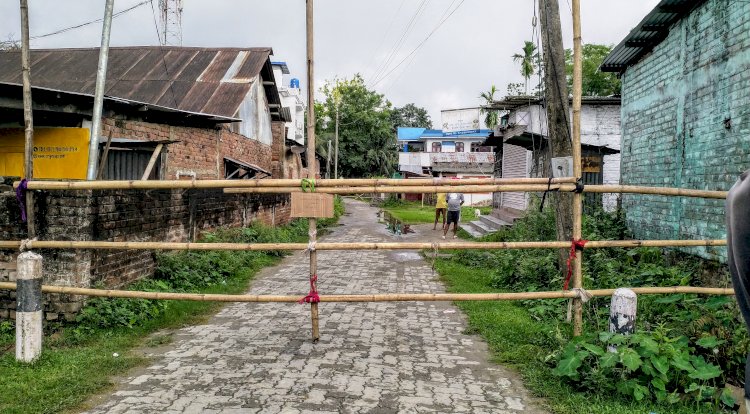 দিল্লীত কভিড ১৯ ৰ চিকিৎসা কৰি সুস্থ হৈ ওভটি অহা বোকাখাতৰ বন্তি শইকীয়াৰ শৰীৰত পুনৰ কভিড ১৯ ৰ সংক্ৰমণ : বোকাখাতত নতুন কন্টেনমেন্ট জ'ন :