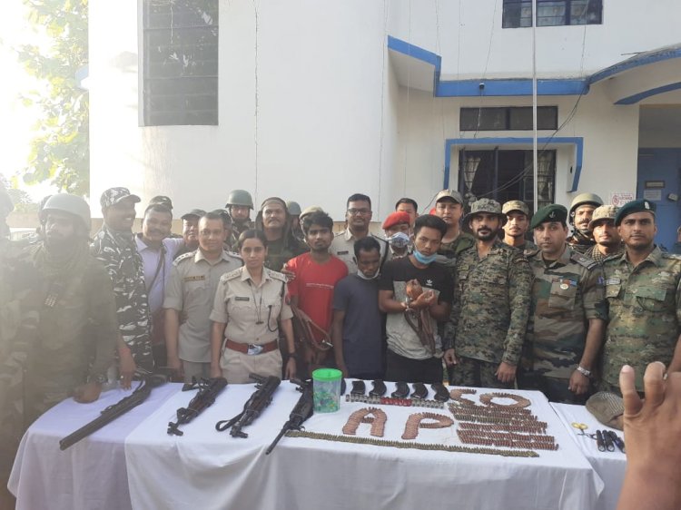 ডিফুত ,সেনা- আৰক্ষীৰ যুটীয়া অভিযানত তিনি দূৰ্ধৰ্ষ গঁড় চিকাৰী আটক