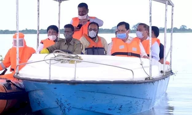 কাজিৰঙাত মুখ্যমন্ত্ৰী সৰ্বানন্দ সোণোৱালৰ বান পৰিস্থিতি পৰিদৰ্শন