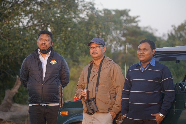 কাজিৰঙাৰ ডি এফ অ' ৰমেশ কুমাৰ গগৈলৈ মুখ্যমন্ত্ৰীৰ কৰ্মশ্ৰী পুৰস্কাৰ :