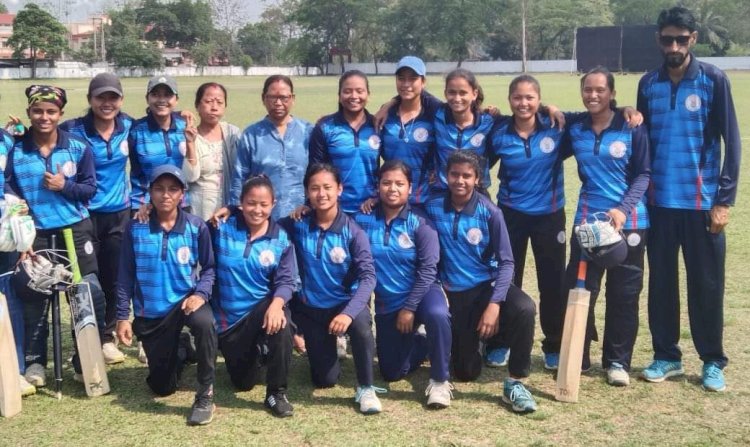 গোৱালপাৰাত অনুষ্ঠিত আন্ত: জিলা মহিলা ক্ৰিকেট প্ৰতিযোগিতাত বোকাখাত জিলা মহিলা ক্ৰিকেট দল চেম্পিয়ন :