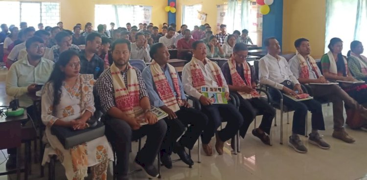 বোকাখাতৰ শৈক্ষিক ক্ষেত্ৰত নতুন ইতিহাস : পশুপালন আৰু পশু চিকিৎসা বিজ্ঞান বিদ্যালয়ত দীক্ষান্ত সমাৰোহ : প্ৰশিক্ষণ সামৰিলে প্ৰথম গোটৰ ৯৭ জন পশু চিকিৎসাৰ ক্ষেত্ৰ সহায়কে :