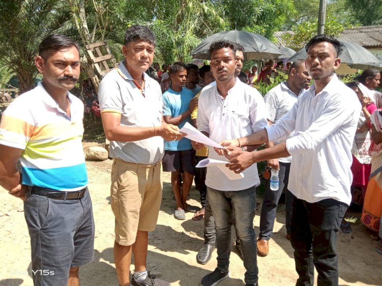 বোকাখাতৰ লখৌজান বাগিচাত শ্ৰমিকৰ প্ৰতিবাদ  : দীৰ্ঘদিনীয়া সমস্যাৰ সমাধানত স্মাৰক পত্ৰ প্ৰদান  :