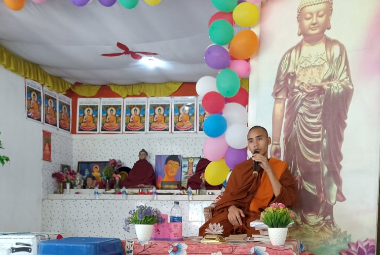 বোকাখাতৰ বৌধ বিহাৰত পবিত্ৰ মধু পূৰ্ণিমাৰ বিশেষ অনুষ্ঠান : ভগৱান বুদ্ধলৈ মৌজোলৰ নৈবদ্য শতাধিক ভক্তৰ :