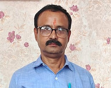 বোকাখাতৰ জেষ্ঠ সাংবাদিক নীলু আচাৰ্যলৈ দুলীয়াজান প্ৰেছ ক্লাবৰ অইল-ডিপিচি মেডিয়া বঁটা :