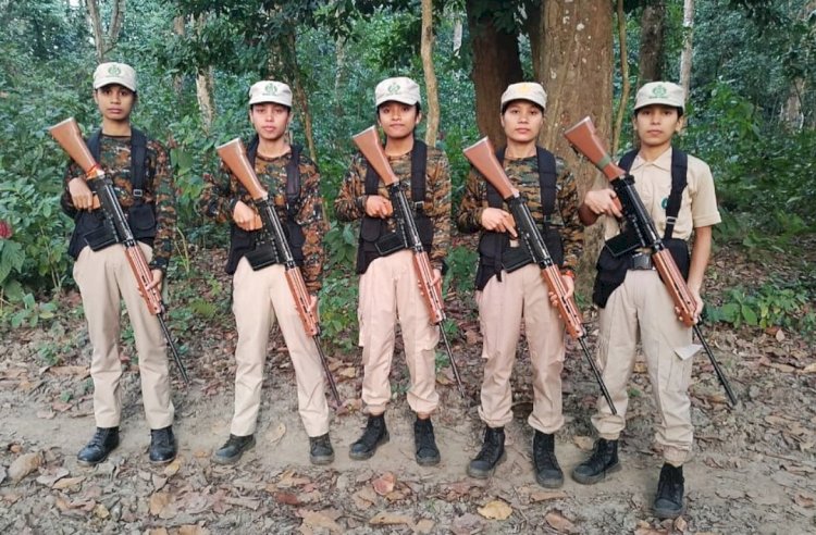 কাজিৰঙা ৰাষ্ট্ৰীয় উদ্যানৰ  ৬ গৰাকী মহিলা বনকৰ্মীলৈ বালিপাৰা ফাউণ্ডেচনৰ গ্ৰেট পিপুলচ ফৰেষ্ট ২০২৩ ৰ বঁটা  :
