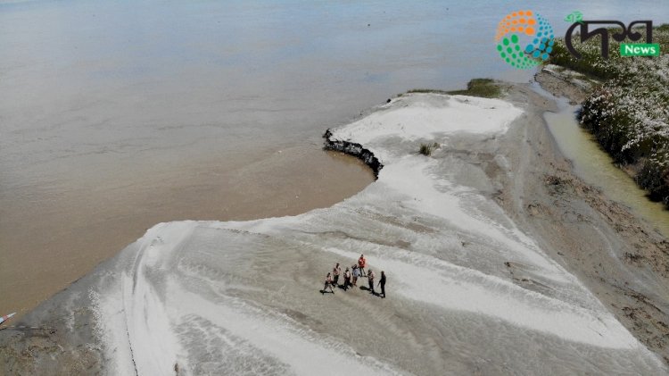ব্ৰহ্মপুত্ৰৰ পানীত জপিয়াই নিৰুদ্দিষ্ট দুধৰ্ষ গঁড় চিকাৰী জগু পেগু : এন ডি আৰ এফক লৈ ব্ৰহ্মপুত্ৰত অভিযান আৰক্ষীৰ : এতিয়াও পোৱা নাই জগু পেগুৰ সন্ধান :